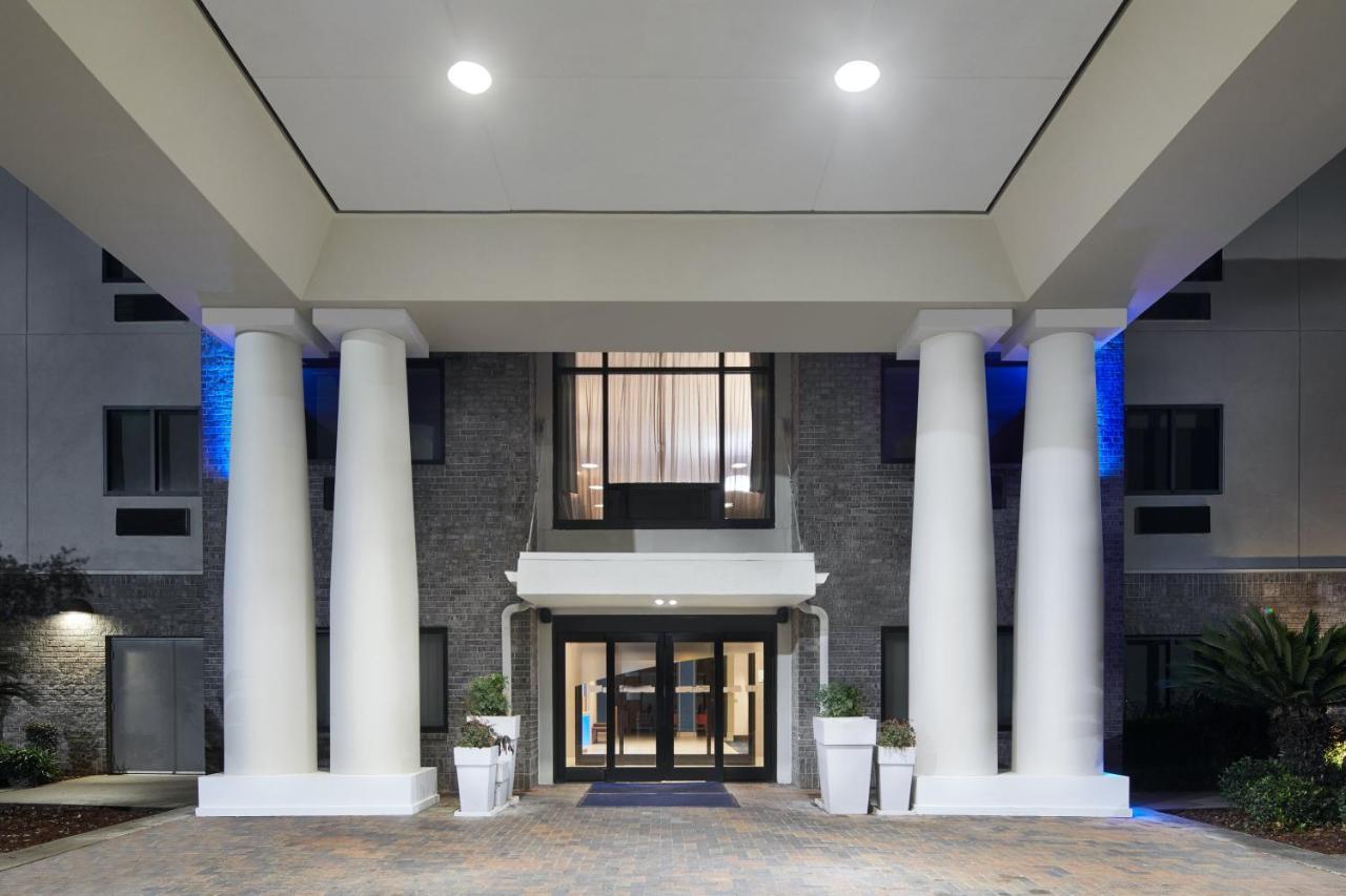 Holiday Inn Express Hotel & Suites Pensacola-West Navy Base By Ihg Beach Haven Esterno foto